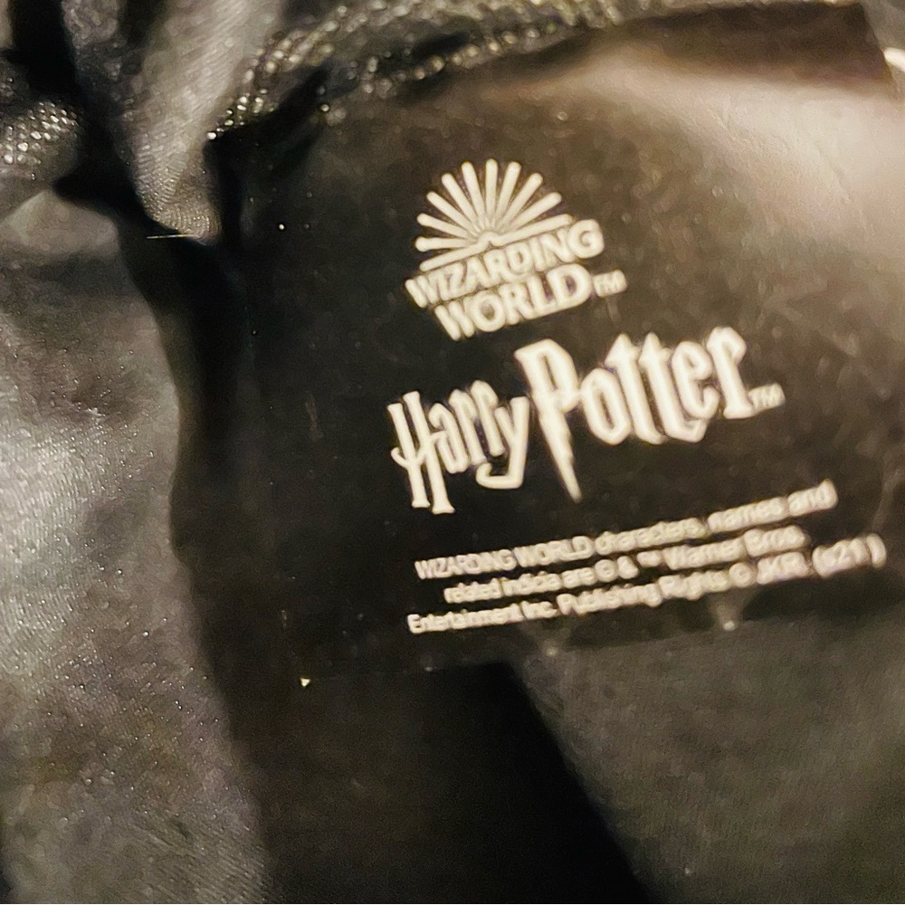 Harry Potter Embossed Gryffindor Maroon Backpack with Embossed Crest - Picture 10 of 11